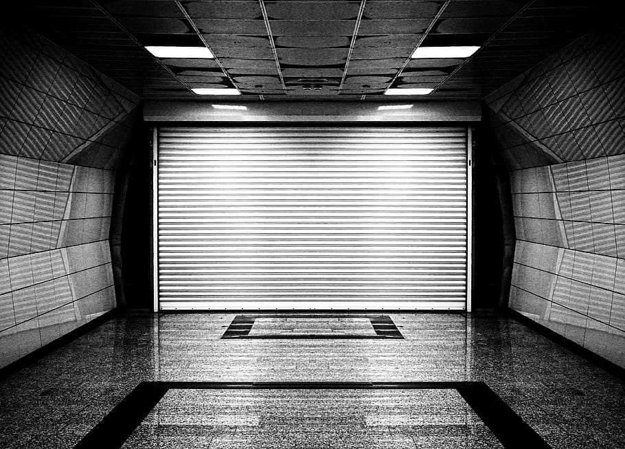 garage doors dubai